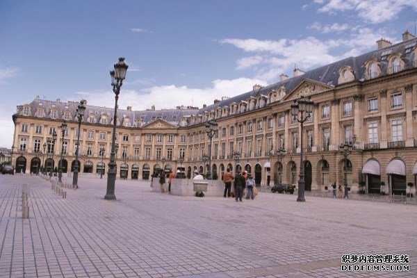 移民几内亚多少钱{办理几内亚比绍永久居留证的费用是多少？}